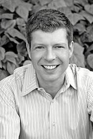 Descrizione: 220px-Fernando_Espuelas_black_and_white